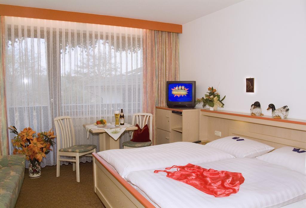 Hotel Am See Neubau Ngoại thất bức ảnh